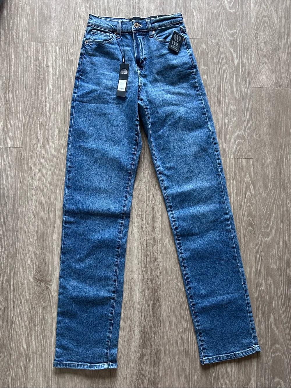 Fashion Nova High Rise Straight Leg Jeans size 3